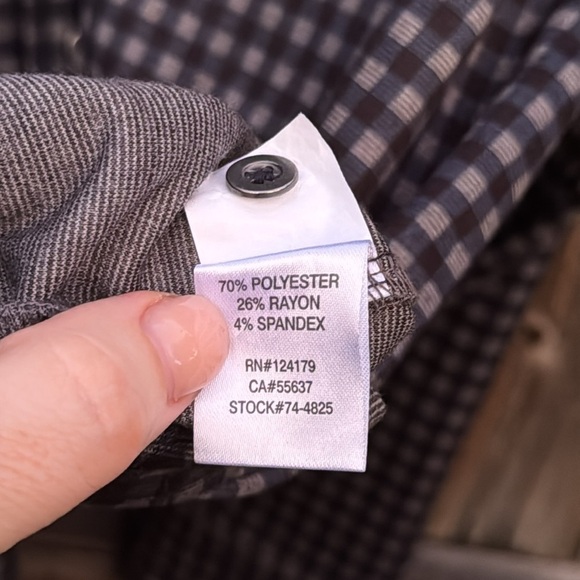 Johnston & Murphy plaid buttoned button downn shirt, size large - Picture 5 of 6